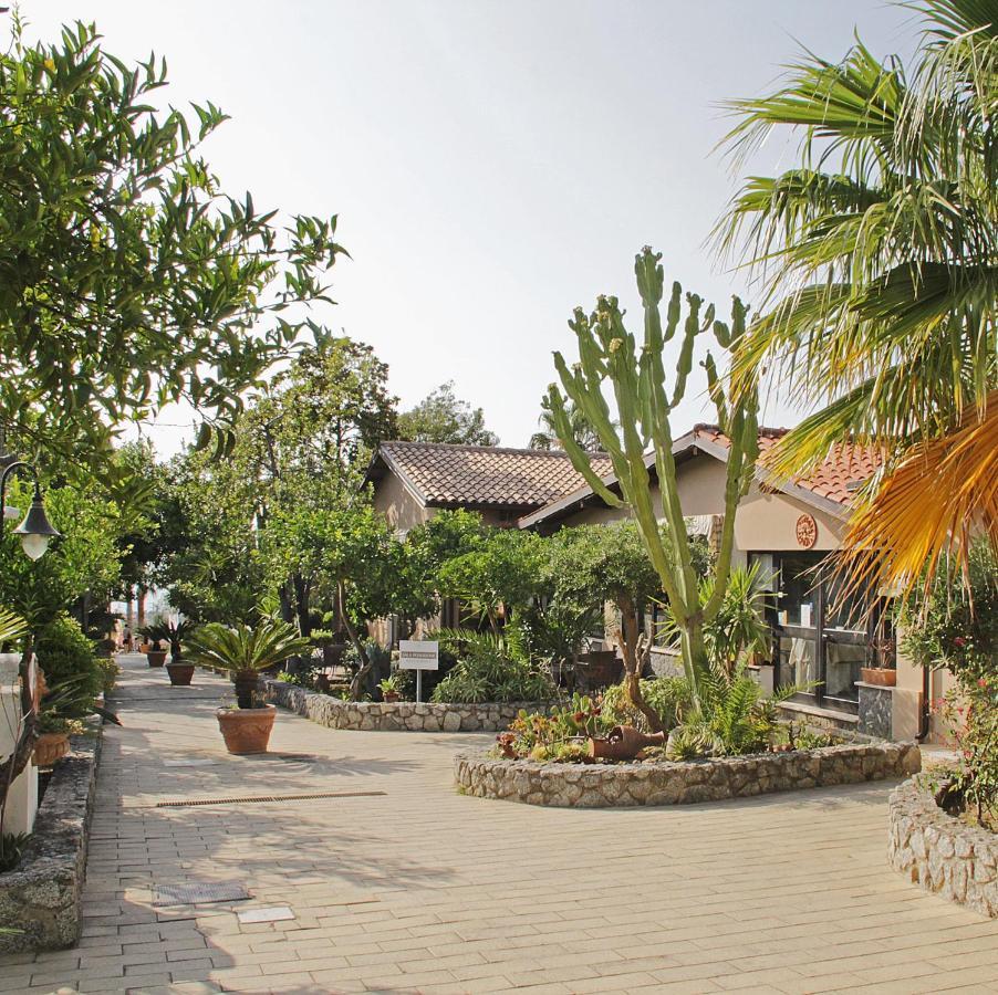 Costa Degli Dei Resort Капо-Ватикано Екстер'єр фото