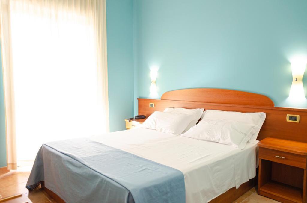 Costa Degli Dei Resort Капо-Ватикано Екстер'єр фото