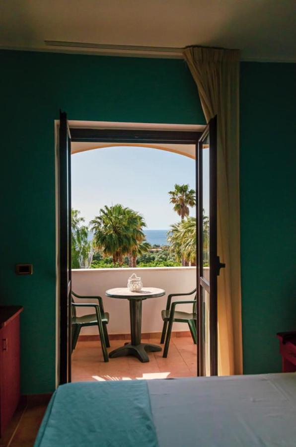 Costa Degli Dei Resort Капо-Ватикано Екстер'єр фото