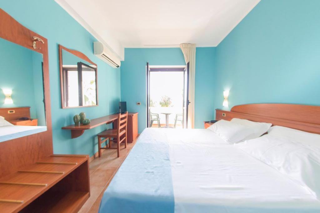 Costa Degli Dei Resort Капо-Ватикано Екстер'єр фото